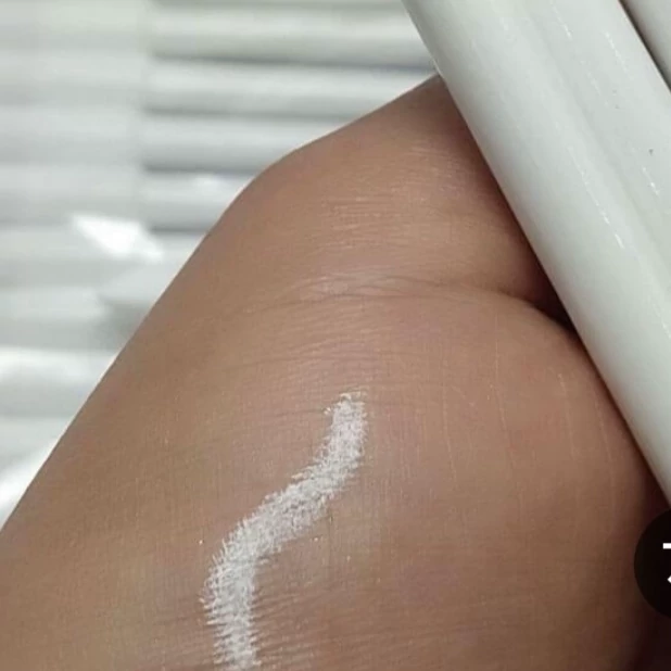 مداد چشم شمعی سفید فلورمار