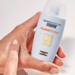 ضد آفتاب فیوژن واتر SPF50 بدون رنگ ایزدین