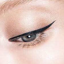 خط چشم مویی مایتی کوزه ای